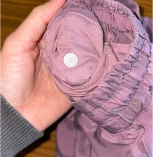 Hotty Hot Lululemon 2.5" thumbnail 2
