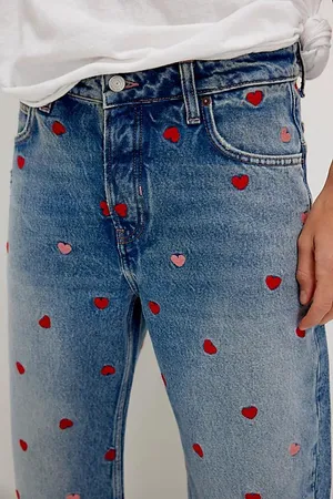 NWT Free People Heart Deep Trance Embroidered Dropped Boyfriend Jeans. Size 26 thumbnail 2
