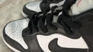 Nike shoes thumbnail 3
