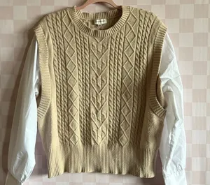 Sweater Size XL thumbnail 1