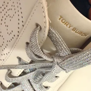 Tory Burch Leigh Sneaker Ivory White Leather Silver Glitter Lace 9.5M 83603 thumbnail 8