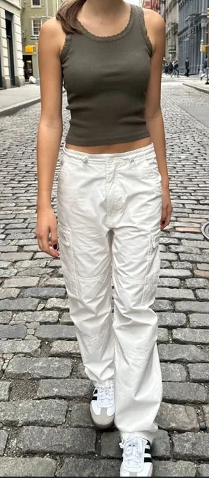 Brandy Melville Women's/Junior's White Jemma Cargo Pants Size M/L‎ thumbnail 1