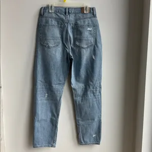 American Eagle Mom Jeans Size 2 SHORT thumbnail 7