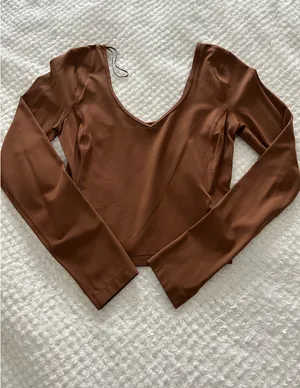 Lululemon Align Long Sleeve Shirt thumbnail 2