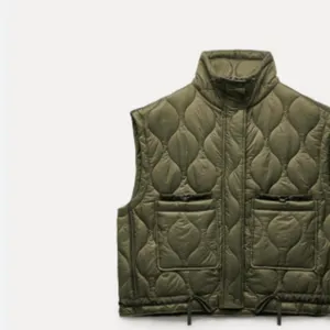NWOT ZARA Khaki Green Puffer Jacket Sleeveless Pockets Lightweight Oversize M thumbnail 6