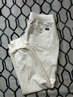 Figs Optic White Zamora Jogger Pant size medium/ regular NWT thumbnail 8
