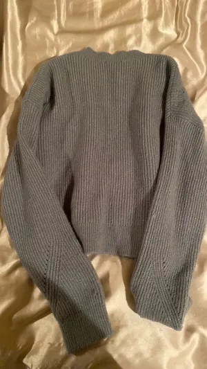 Cropped Green Sweater thumbnail 3