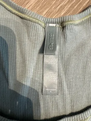 SKIMS Tank Top Ribbed thumbnail 2