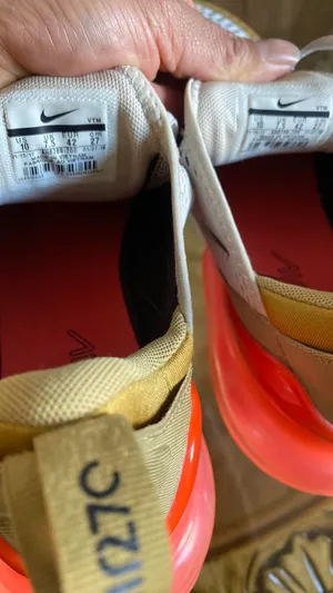 Nike Air Max 270 Shoes thumbnail 6