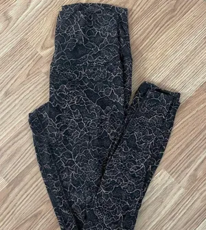 Lululemon 28” Aligns thumbnail 1