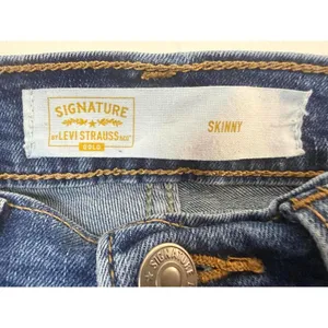 Levi’s Signature Gold Skinny Jeans Women’s Blue Mid Rise Stretch Denim 28x30 thumbnail 4