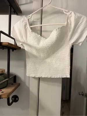 Me to We White Smocked Off-Shoulder Crop Top thumbnail 4