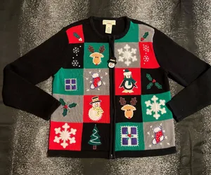 Womens PM Vintage Bechamel Petites patchwork Christmas knit cardigan sweater. thumbnail 1
