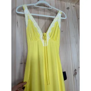 NWT Lulus Ray of Charm Yellow Mesh Lace Sleeveless Midi Dress Romantic Size XS thumbnail 4