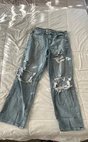 American Eagle curvy 90s high rise straight distressed jeans thumbnail 1