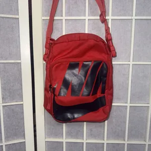 Nike Heritage Sportswear‎ Unisex Red Orange Logo Athletic Running Crossbody Bag thumbnail 2