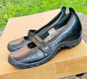 Merrell Plaza Bandeau Black Leather Mary Jane women Shoes size 6 thumbnail 1