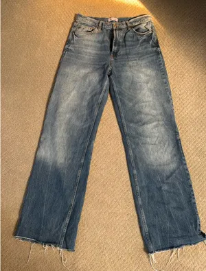 ZARA Wide-Leg High-Rise Jeans thumbnail 1