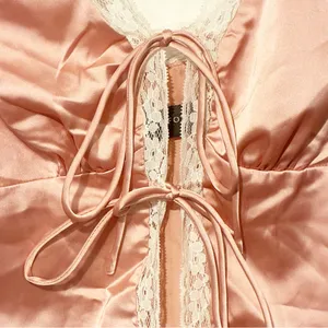 WHITE FOX‎ BOUTIQUE Size Medium Pink Satin Lace Trim Tie Keep Doing You Crop thumbnail 3