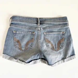 Hollister Womens Low Rise Medium Wash Y2K Coastal Midi Denim Jean Shorts‎ Size 0 thumbnail 6