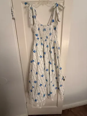 Tie- Shoulder Floral Printed V-Neck Midi Dress thumbnail 4