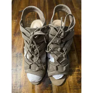 Just Fab Nedala Taupe Block Heel Strappy Sandals Size 8 thumbnail 4