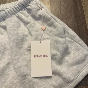 NWT Always You Gray Lounge Shorts Size M thumbnail 3