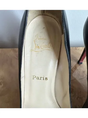 FLAW Christian Louboutin Black Leather Round Toe Pumps Size 40 AS-IS thumbnail 4