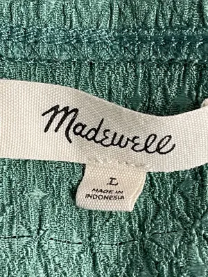 Madewell Crinkle V-Neck Button-Front Cardigan in Trellis Green thumbnail 4