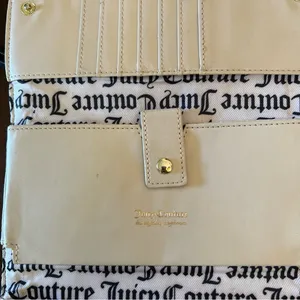 Juicy Couture Gothic Juicy Jacquard Wallet on a String Crossbody Purse EUC thumbnail 11
