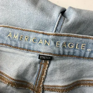 American Eagle Womens Mom Jeans High Waist Light 4 thumbnail 3