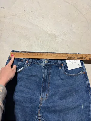 Abercrombie & fitch skinny high rise Distressed Jeans 30/10R curve love MSRP$89 thumbnail 3