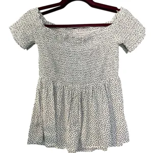 Old Navy‎ Womens Polka Dot Smocked Peplum Top White Blue XS 584277-00-1 thumbnail 1