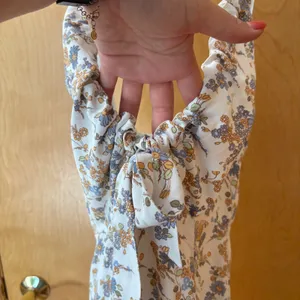Abercrombie & Fitch Midi Dress Womens S White Floral Tie Front Ruffle Slit thumbnail 5