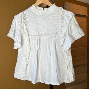 Free People Le Femme Tee White Lace Pleated Cotton Boho Blouse Size XS thumbnail 6