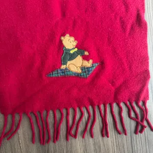 Vintage Donaldson Walt Disney Co. Winnie The Pooh Embroidered Wool Scarf Red thumbnail 2