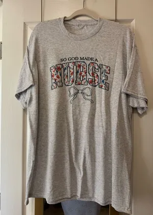 Gildan NWOT "Nurse" Tee XL thumbnail 1