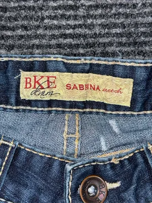 Vintage Y2K Buckle BKE Sabrina Low Rise Flare Jeans Sz 26 x 32.5 Dark Distressed thumbnail 8