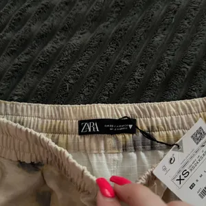 ZARA Tie-Dye Cargo Mini Skirt thumbnail 5