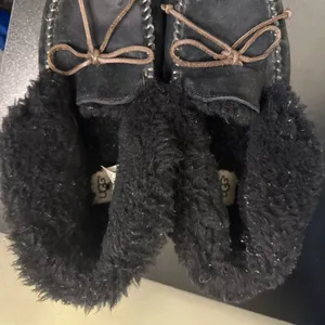 UGG Alena Black Fur Suede Slippers Womens Size 9 thumbnail 6
