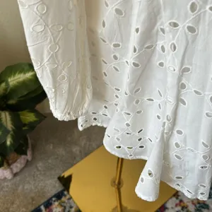 Gianni Bini Katrina Eyelet V-Neck Long Sleeve, White, Size Medium, NWT thumbnail 6
