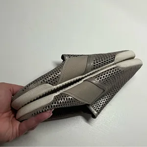 FRYE‎ Melanie Perforated Slip On Mules 9M Casual Chic Minimalist Neutral Comfort thumbnail 6