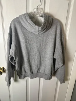 Alo Yoga Accolade Hoodie in Athletic Heather Grey XS thumbnail 6