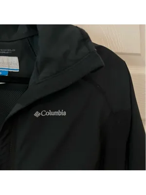 Black Women’s Columbia Omnishield Jacket Size S thumbnail 3