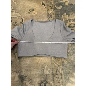 Alo Ribbed Long Sleeve Crop Top Grey Sz S NEW thumbnail 4