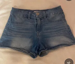 Jean Shorts Blue Size 6 thumbnail 1