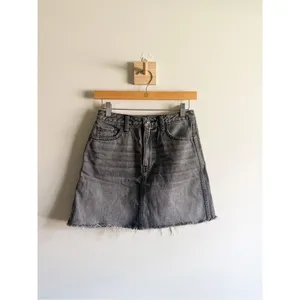 Abercrombie & Fitch Grey Denim Mini Skirt Size 25 thumbnail 4