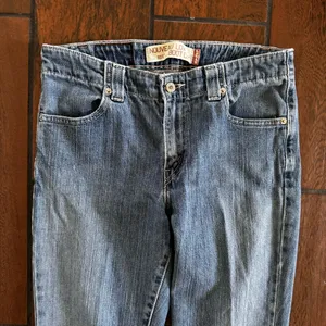 Vintage Levis 525 Jeans Nouveau Low Bootcut Y2K 2000s Medium Wash‎ Size 8M thumbnail 2