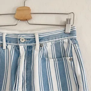 American Eagle AEO Striped Mom Jeans Size 4 Reg. thumbnail 5