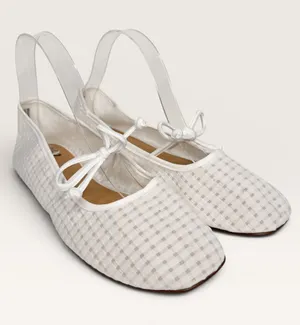 Madden NYC White Fabric Mary Janes Size 6 thumbnail 1